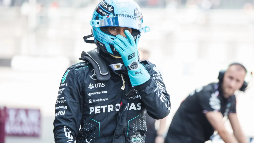 George Russell crashed early on in FP2 in Mexico