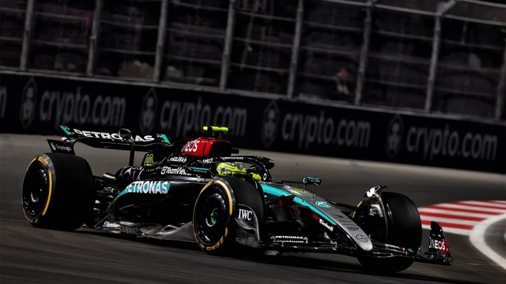 Lewis Hamilton completed a clean sweep at the opening day of the Las Vegas GP