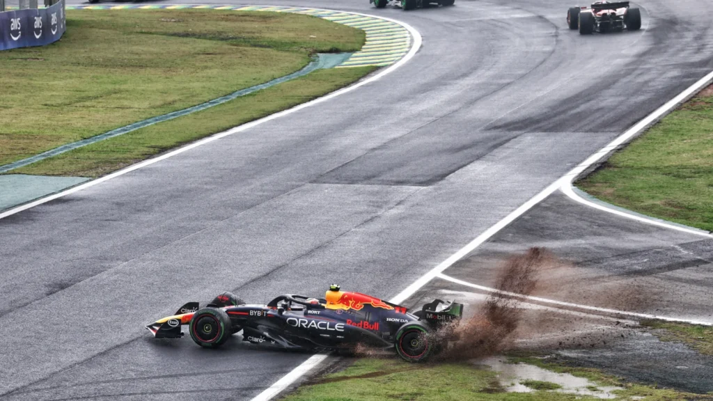 Sergio Perez's opening lap spin cost him ground in Brazil