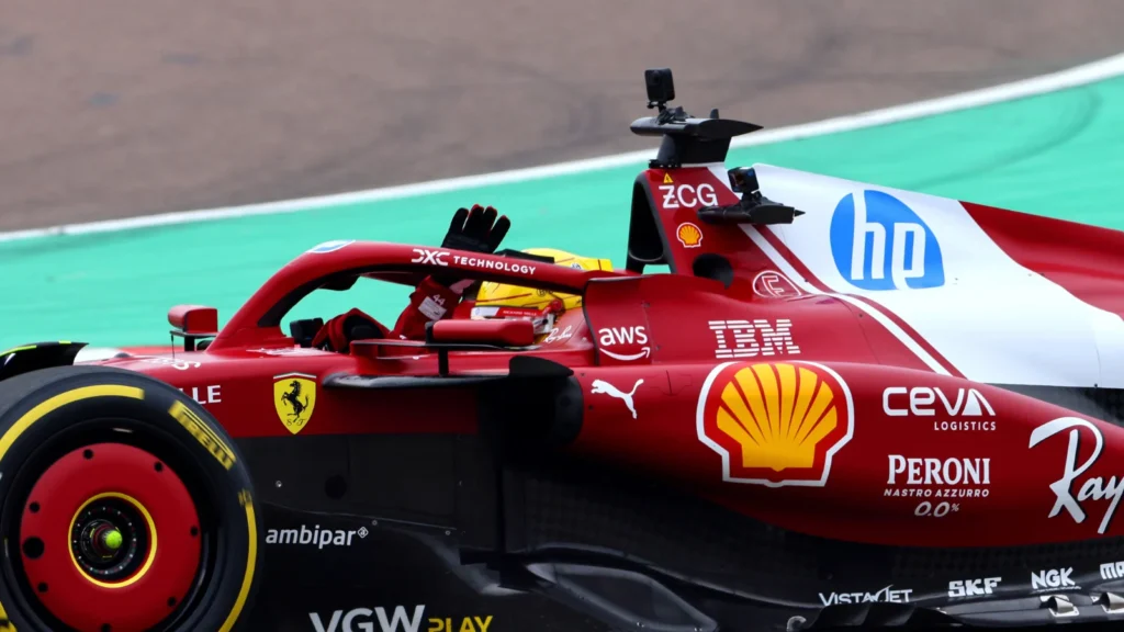 Lewis Hamilton saluted Ferrari fans as he drove the SF-25 around Fiorano